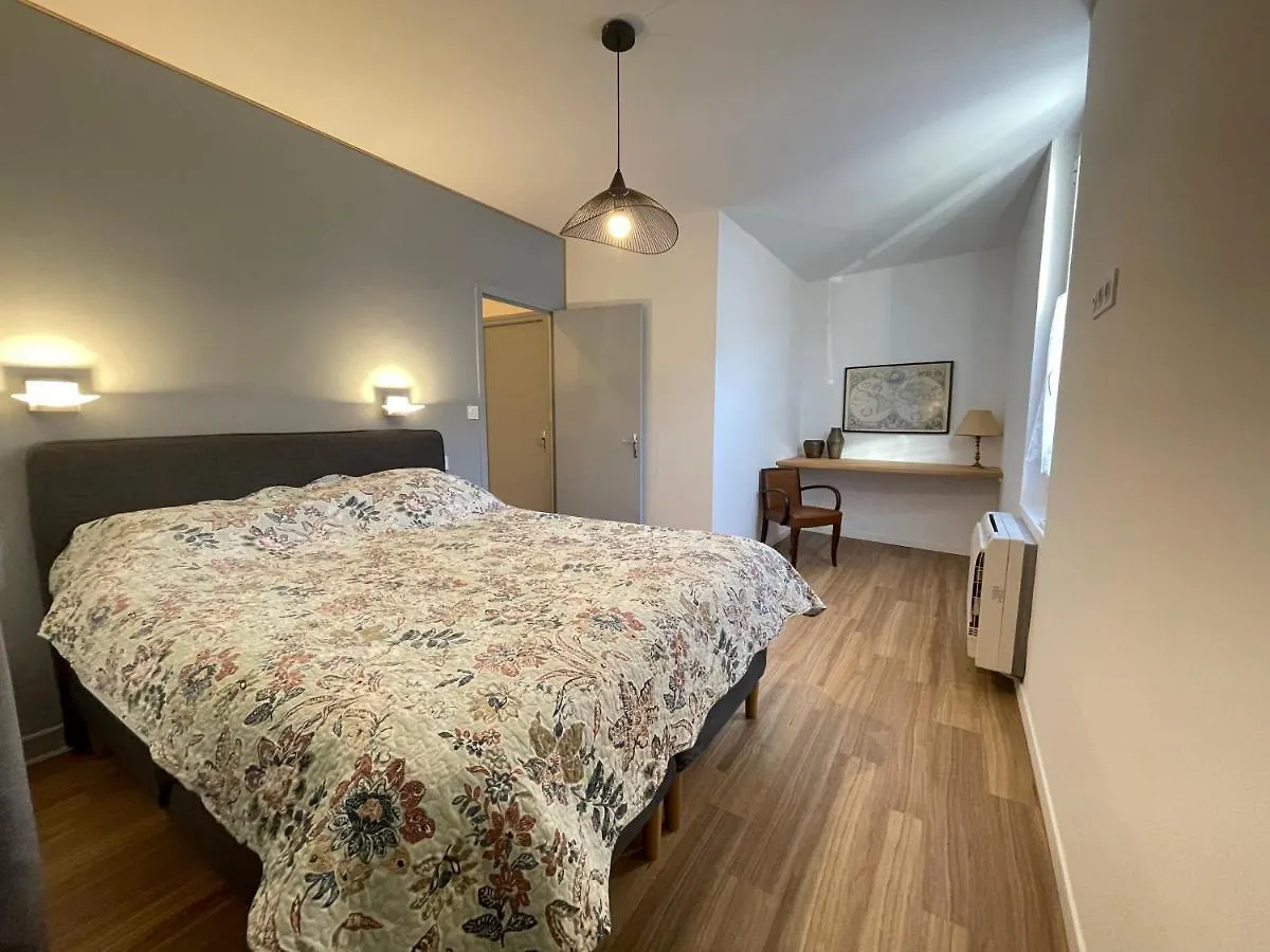 Gite Le Layris Apartment Campan
